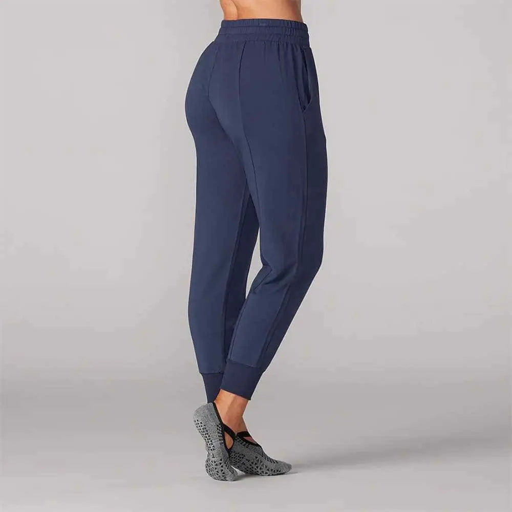 Jogger Cozy ženske hlače Tavi Noir
